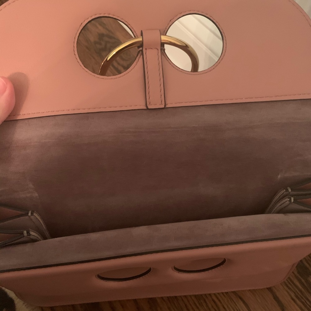 J.W Anderson bag in dusty rose - Picture 4 of 7